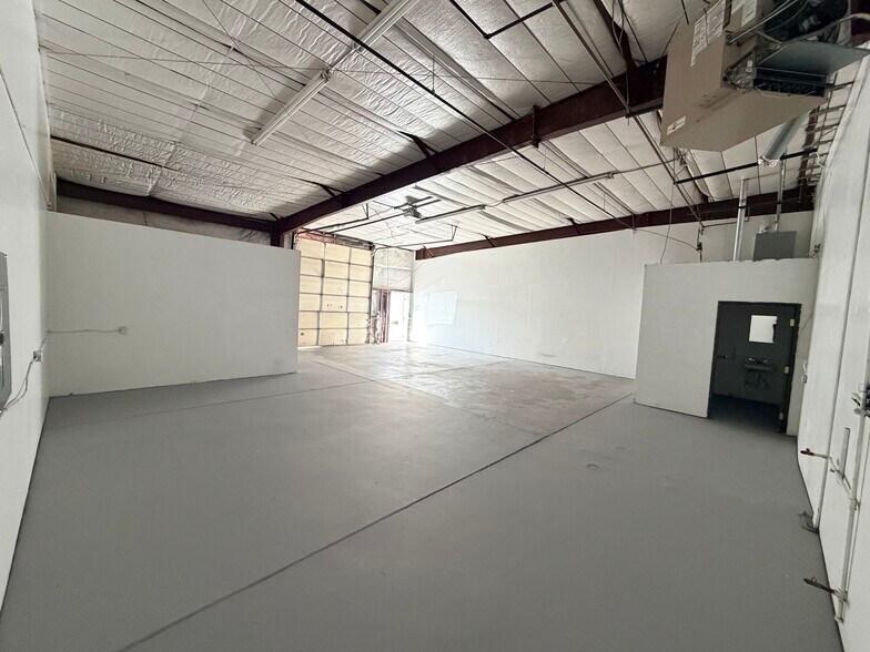 960 73rd & 1100 E 73rd Ave, Denver, CO à louer - Photo du bâtiment - Image 3 de 3