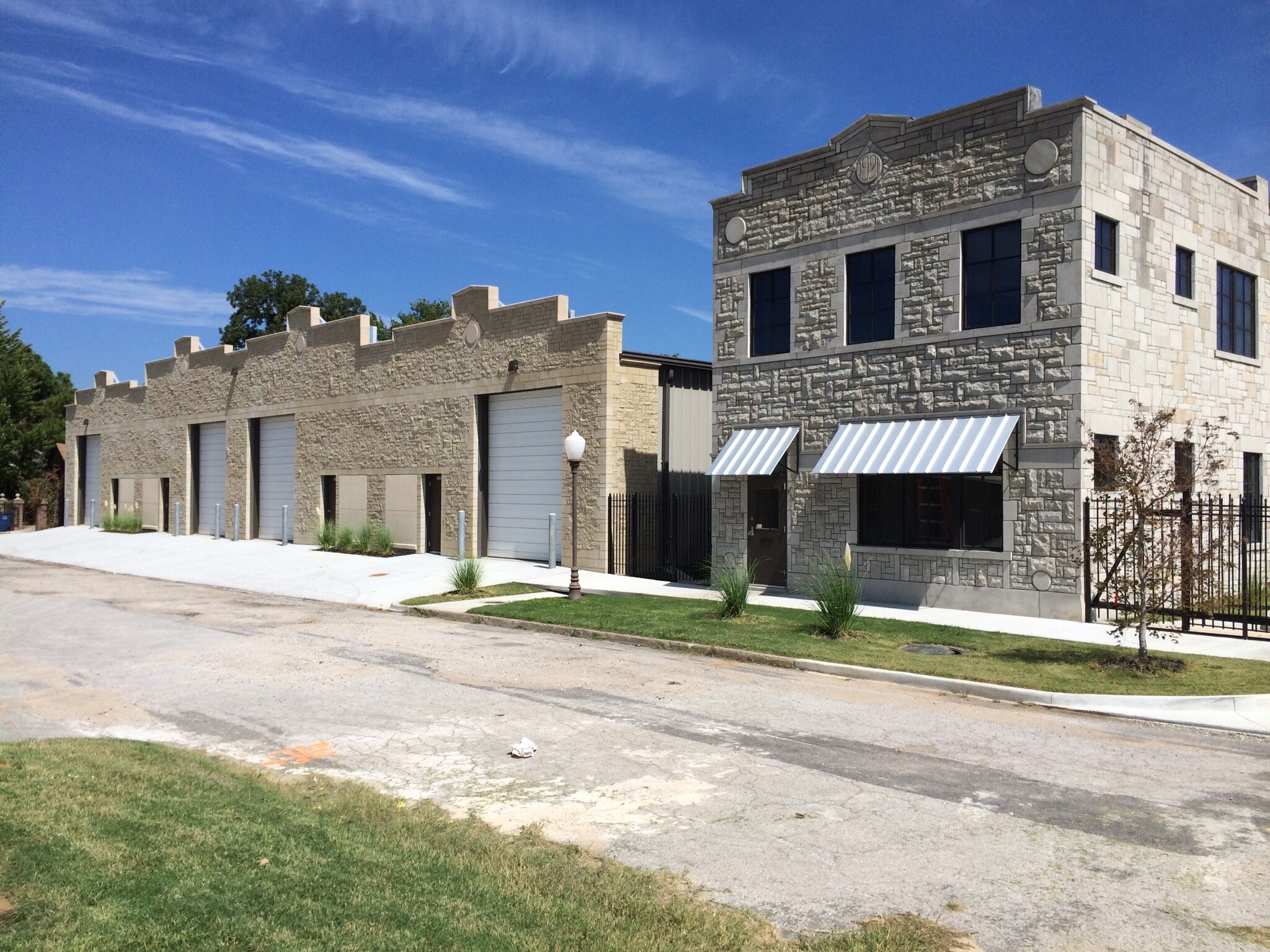 537 S Victor Ave, Tulsa, OK for lease Primary Photo- Image 1 of 16