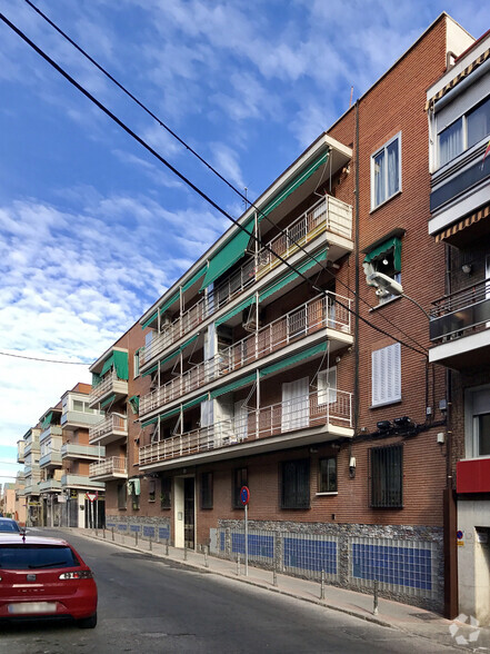 Multifamily in Madrid, MAD for sale - Primary Photo - Image 1 of 1