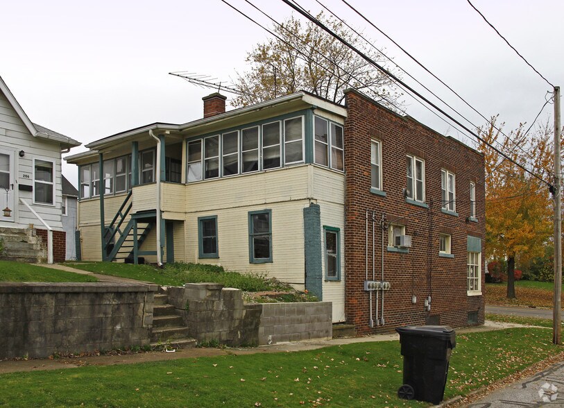 902 High St, Fairport Harbor, OH à louer - Photo du bâtiment - Image 2 de 3