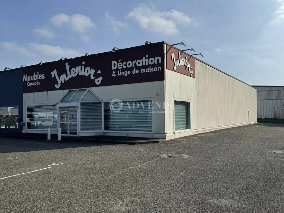 Retail in Vendenheim for lease Primary Photo- Image 1 of 9