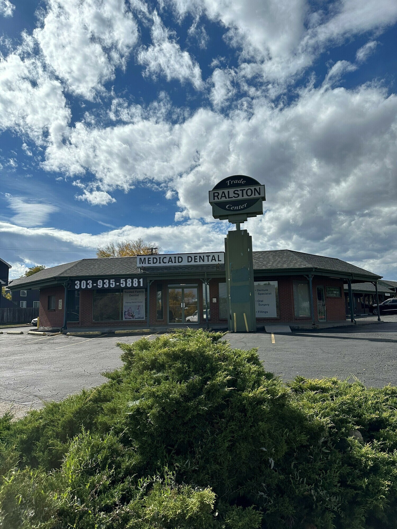 9800-9860 W 59th Pl, Arvada, CO à vendre Photo du bâtiment- Image 1 de 1