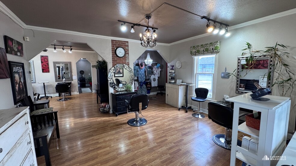 612 Main St, Windsor, CO à vendre - Photo du bâtiment - Image 3 de 10