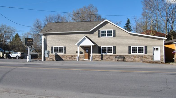 708 James St, Clayton, NY for sale - Primary Photo - Image 1 of 15