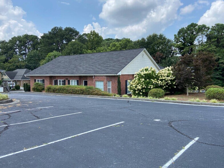 3185 Cherokee St, Kennesaw, GA à louer - Photo du bâtiment - Image 1 de 5