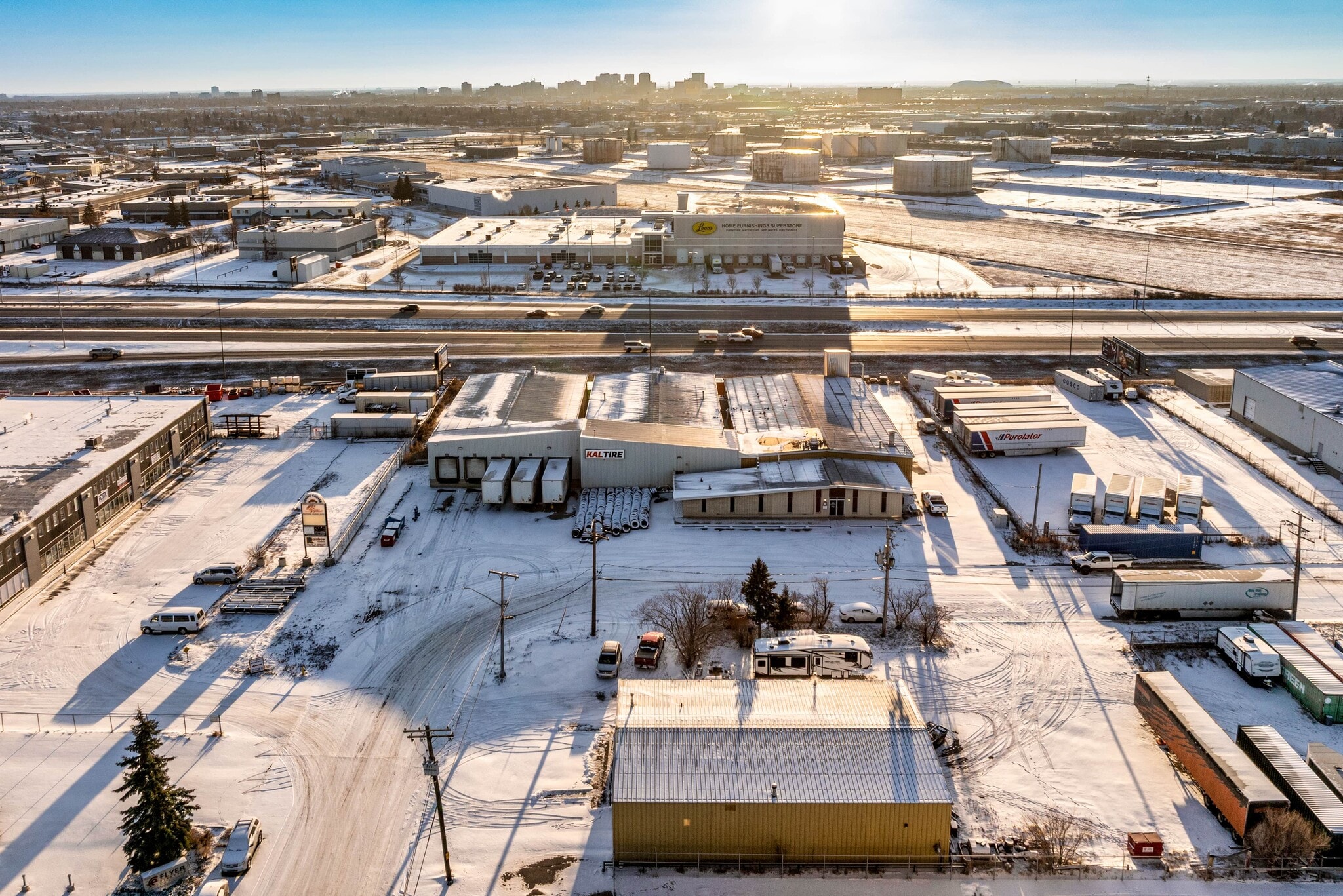 270 Hodsman Rd, Regina, SK for sale Primary Photo- Image 1 of 6