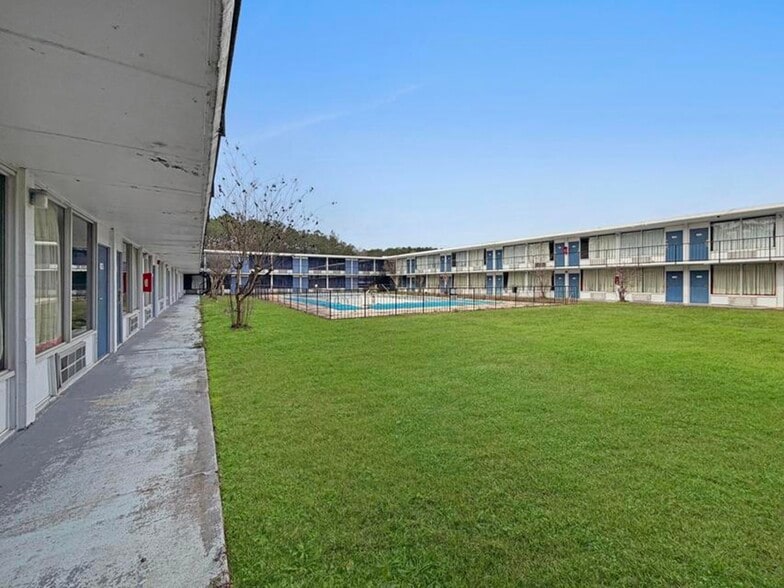 3080 Colony Blvd, Leesville, LA for sale - Primary Photo - Image 1 of 24