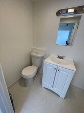 356 Willis Ave, Mineola, NY for lease Interior Photo- Image 2 of 4