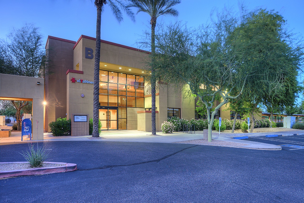 655 S Dobson Rd, Chandler, AZ for lease Primary Photo- Image 1 of 15