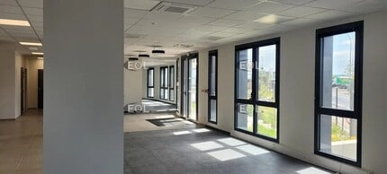 Industriel dans Corbas à louer Photo intérieure- Image 2 de 5