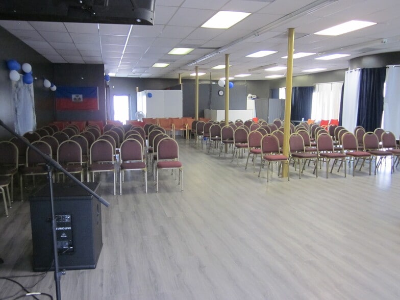 6011-6025 103rd St, Jacksonville, FL for lease - Interior Photo - Image 3 of 13