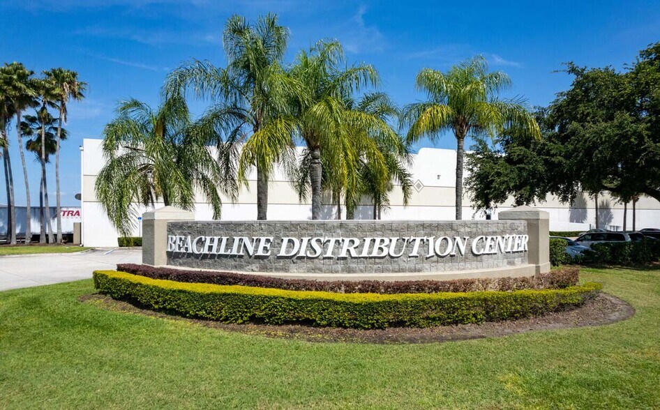 2507 Investors Row, Orlando, FL à louer - Photo du bâtiment - Image 2 de 61