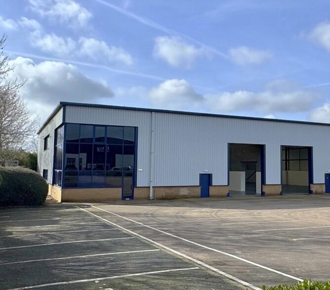 Enterprise Way, Evesham à louer - Photo principale - Image 1 de 4