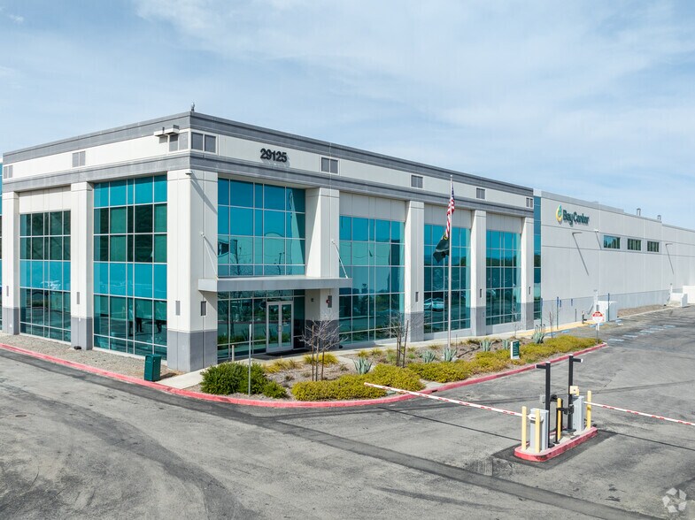 29040 Avenue Valley View, Valencia, CA for lease - Primary Photo - Image 2 of 7