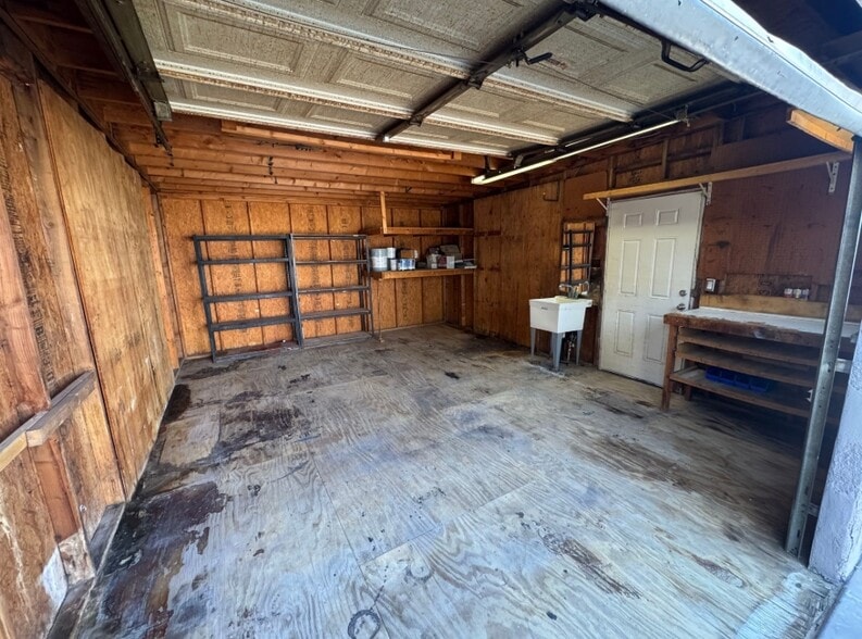 3711 Vegas Dr, Las Vegas, NV à louer - Photo du bâtiment - Image 3 de 8
