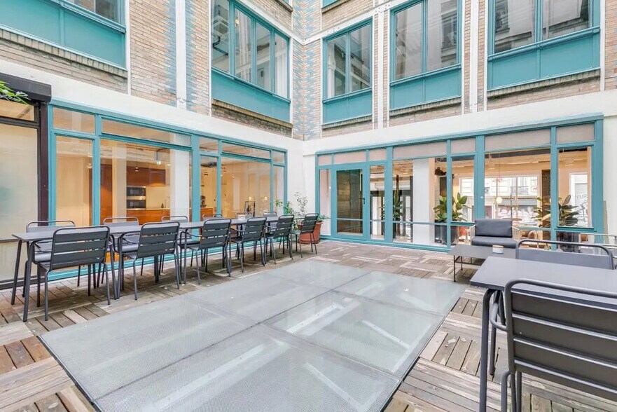 86-90 Rue Notre-Dame De Nazareth, Paris à louer - Photo du bâtiment - Image 3 de 7