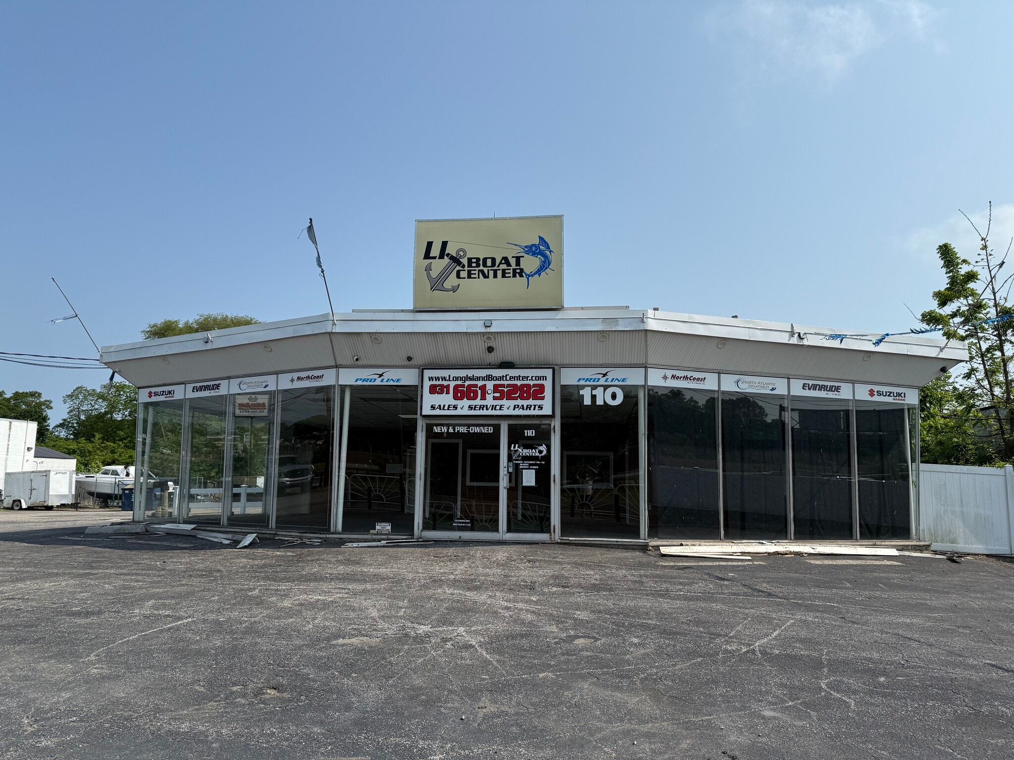110 Sunrise Hwy, West Islip, NY for lease Building Photo- Image 1 of 4