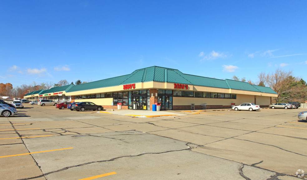 19600-19654 W 130th St, Strongsville, OH for lease - Primary Photo - Image 1 of 10