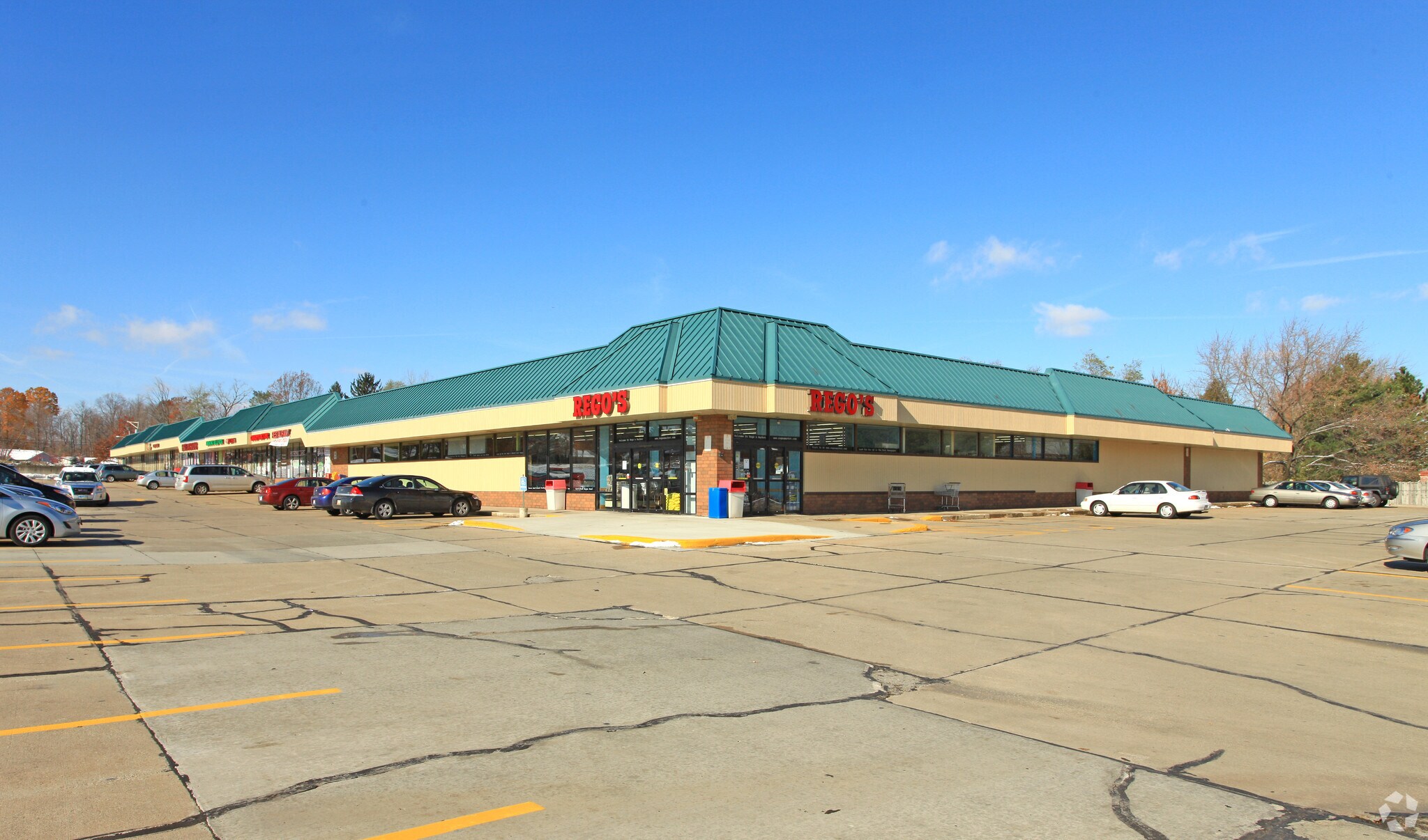 19600-19654 W 130th St, Strongsville, OH for lease Primary Photo- Image 1 of 11