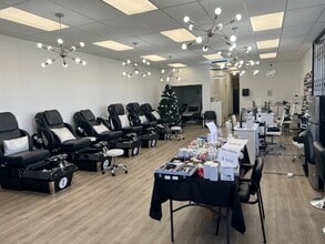 1201-1223 E 17th St, Santa Ana, CA for lease Interior Photo- Image 2 of 14