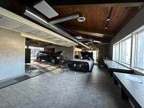 28333 Grand River Ave, Farmington Hills, MI for sale Interior Photo- Image 1 of 5