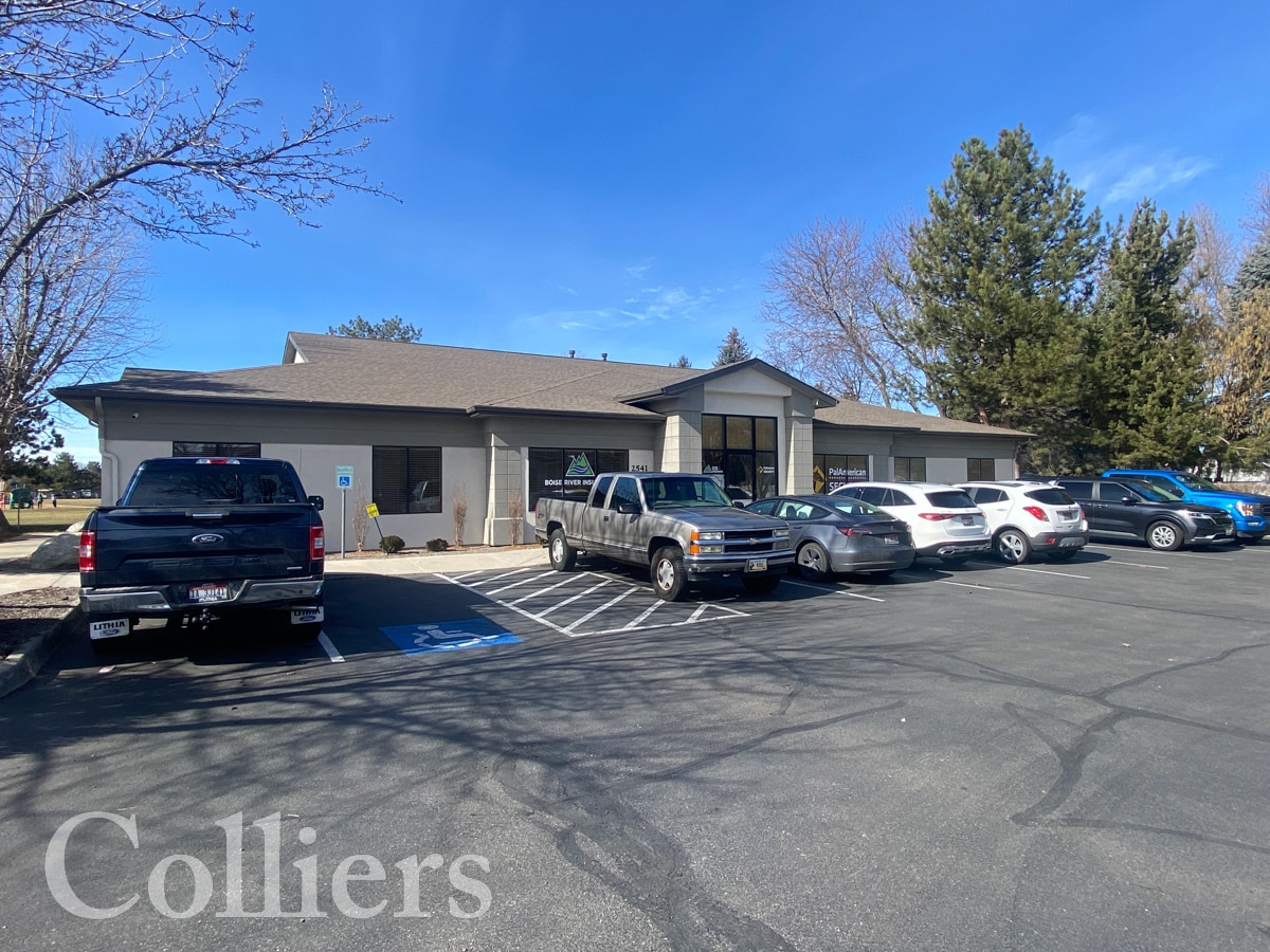 2541 N Stokesberry Pl, Meridian, ID for lease Primary Photo- Image 1 of 9