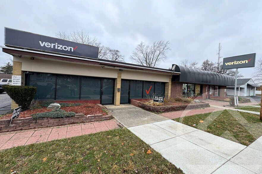 5117 Lewis Ave, Toledo, OH for sale - Building Photo - Image 1 of 1