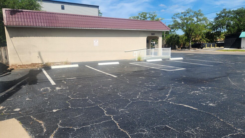 3801 S West Shore Blvd, Tampa, FL à vendre - Photo du bâtiment - Image 3 de 3