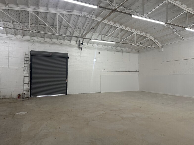 1177 65th St, Oakland, CA à louer - Photo du bâtiment - Image 2 de 10