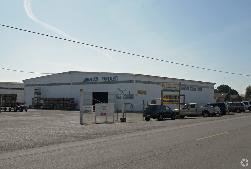 3636 N Grantland Ave, Fresno, CA for lease - Building Photo - Image 2 of 3