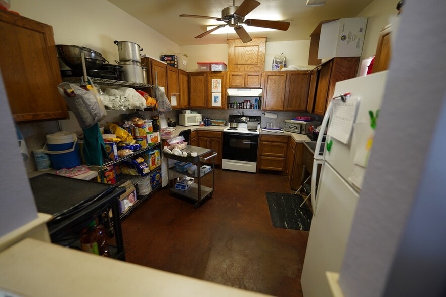 1107 Roberts Cut Off Rd, River Oaks, TX for sale - Building Photo - Image 3 of 12