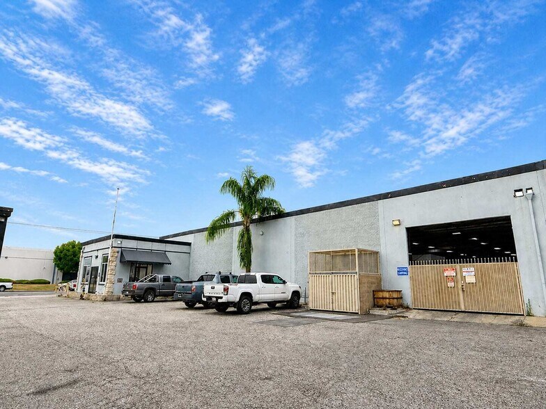 907 E Francis St, Ontario, CA for sale - Building Photo - Image 2 of 4