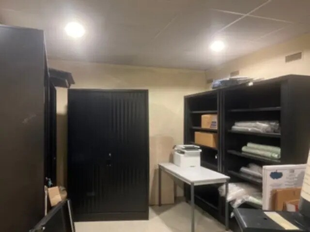 Commerce de détail dans Paris à louer - Photo intérieure - Image 2 de 13