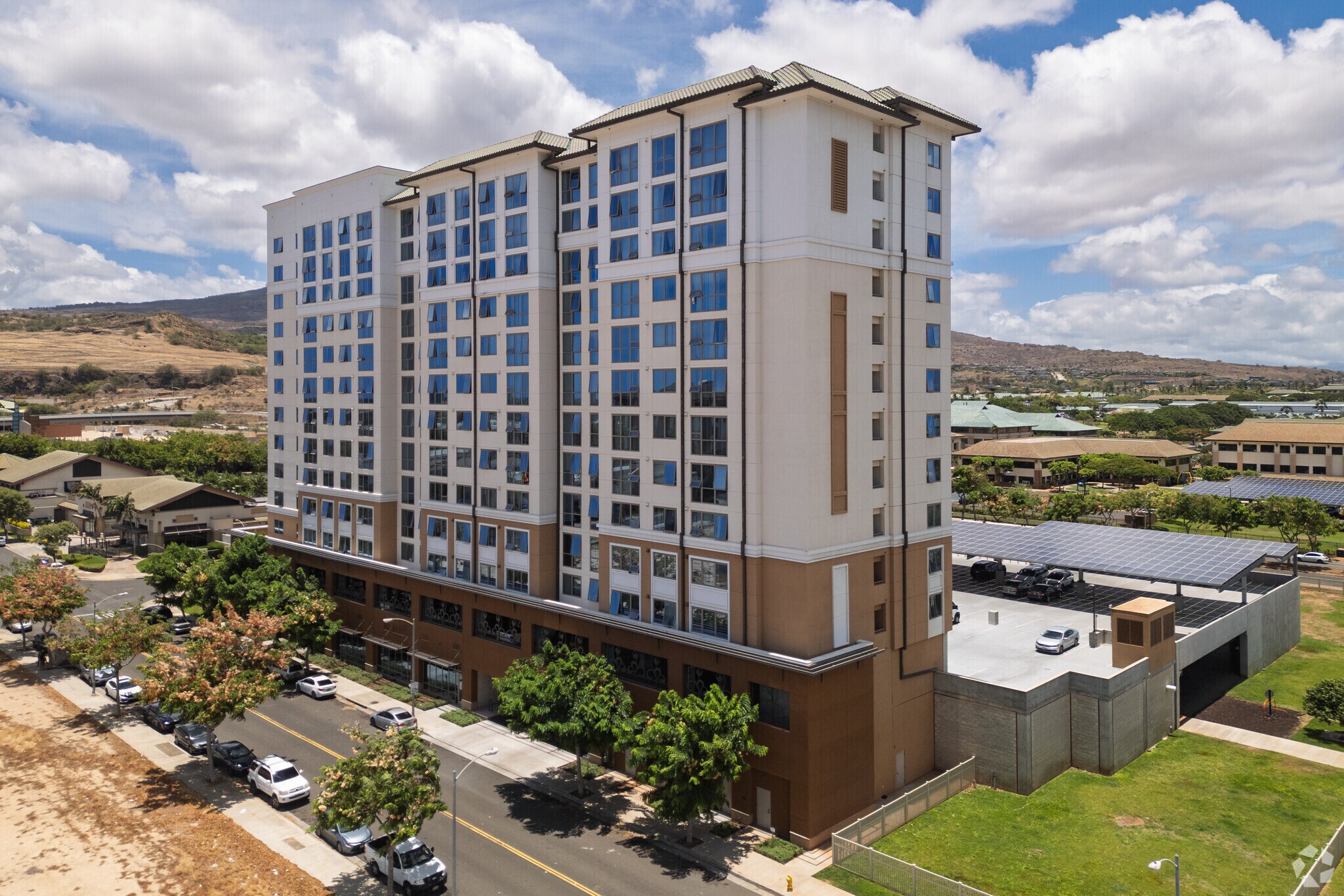 1020 Wakea St, Kapolei, HI à louer Photo principale- Image 1 de 12