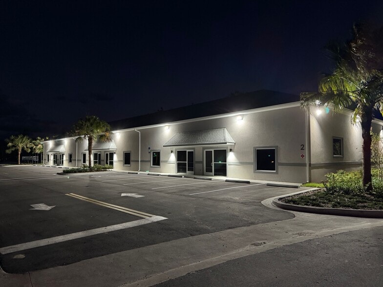 1101 Reed Canal Rd, Port Orange, FL for sale - Building Photo - Image 2 of 8