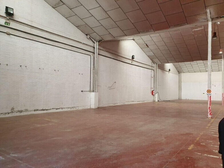 Calle Automoción, S/N, Sevilla, Sevilla à louer - Photo du bâtiment - Image 2 de 12