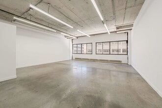 433 Rue Chabanel O, Montréal, QC for lease Building Photo- Image 2 of 9