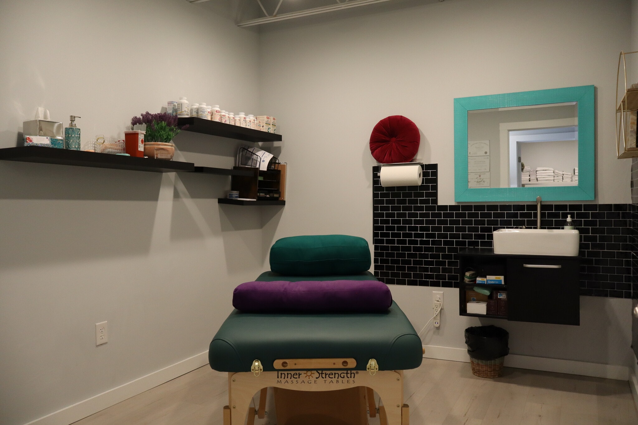701 E High St, Charlottesville, VA for lease Interior Photo- Image 1 of 6