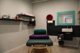 701 E High St, Charlottesville, VA for lease Interior Photo- Image 1 of 6