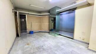 Plus de détails pour Multi-résidentiel à vendre