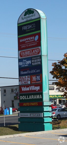 1801 Dundas St E, Whitby, ON à louer - Photo du bâtiment - Image 2 de 2