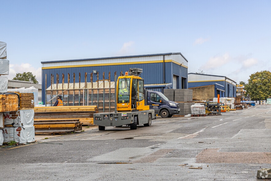 227 Gosbecks Rd, Colchester for lease - Primary Photo - Image 1 of 1