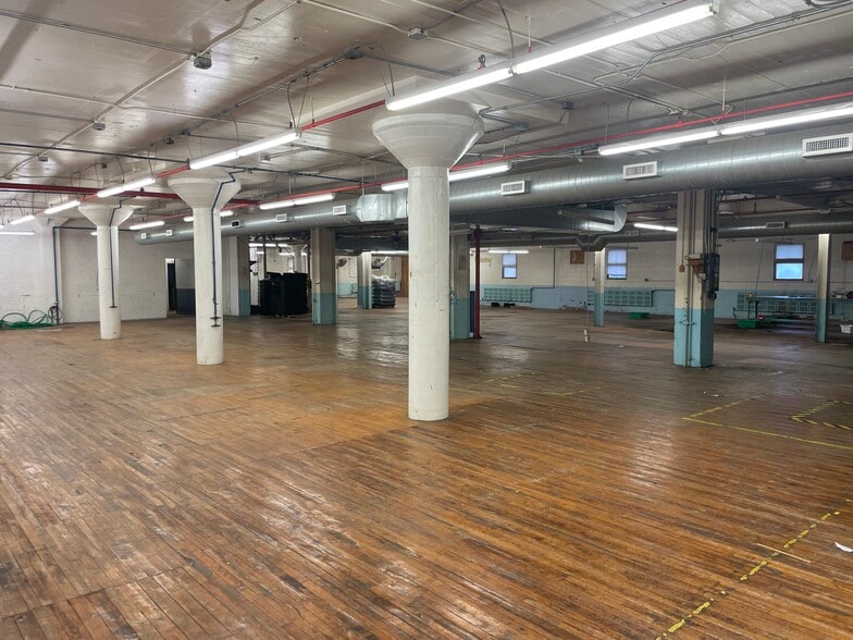 25 Willow st, Richland, PA for sale - Interior Photo - Image 2 of 2