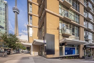 Plus de détails pour 363 Bremner Blvd, Toronto, ON - Commerce de détail à louer