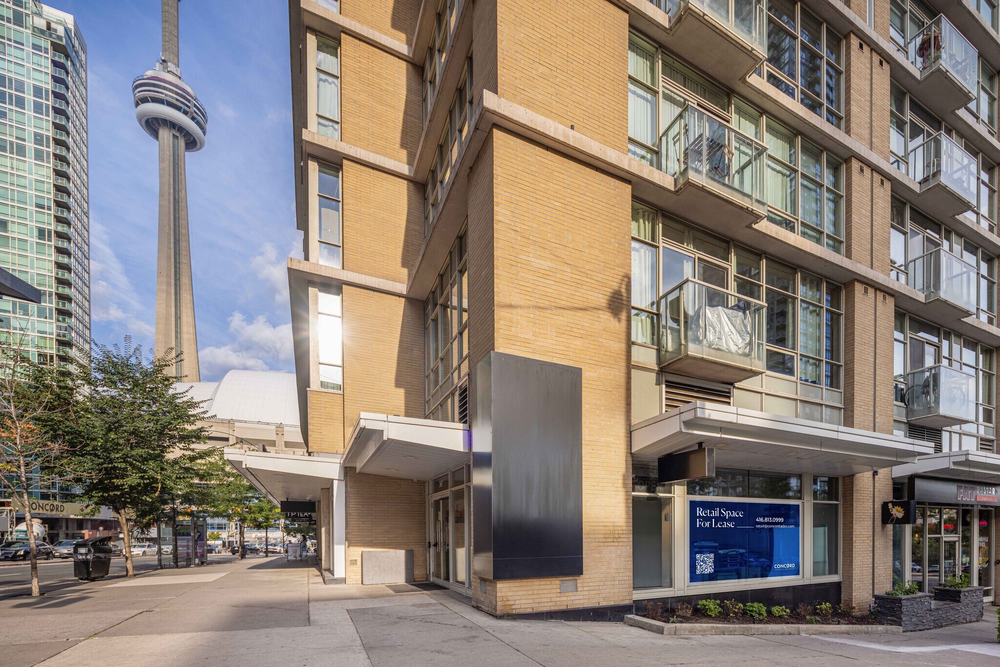 363 Bremner Blvd, Toronto, ON for lease Primary Photo- Image 1 of 8