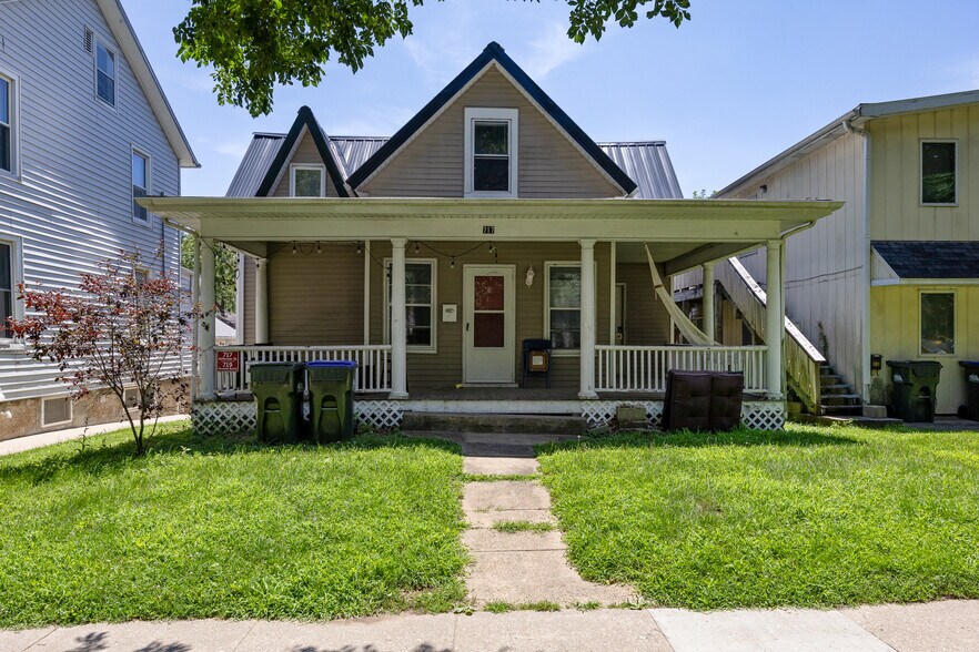 717 E Jefferson St, Iowa City, IA for sale - Building Photo - Image 1 of 5
