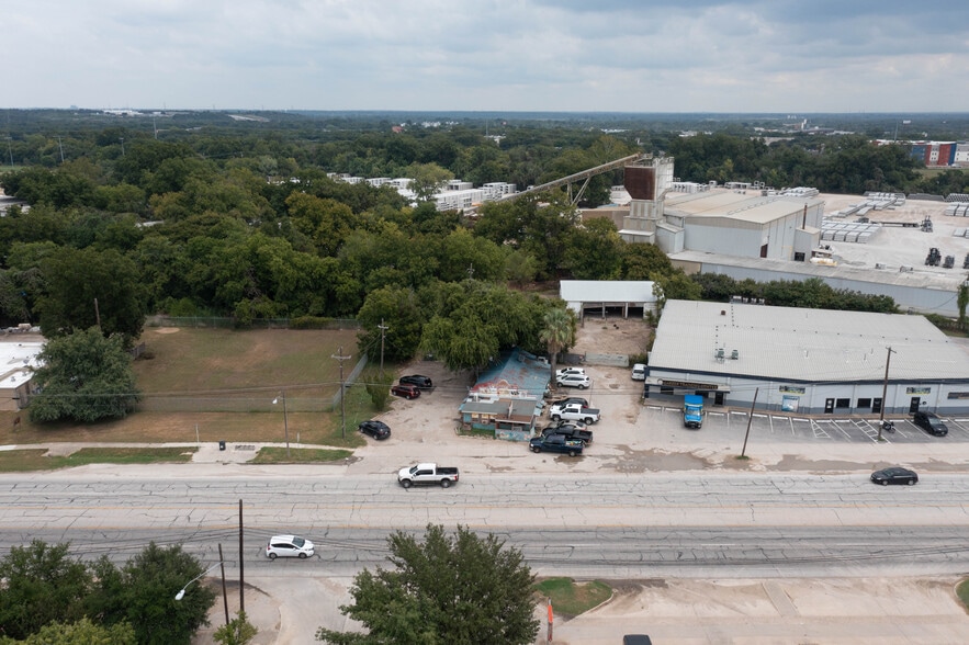 817 Airport Blvd, Austin, TX à vendre - Photo du bâtiment - Image 3 de 26