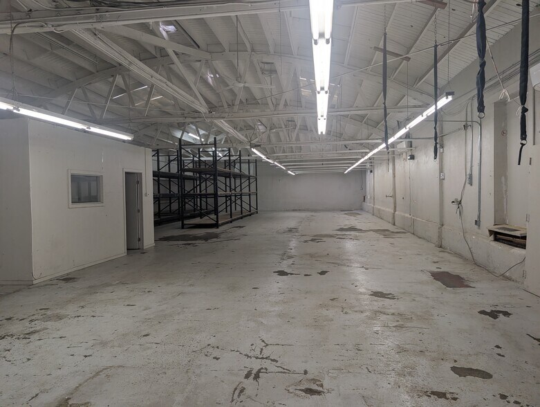 3356 E 14th St, Los Angeles, CA à louer - Photo du bâtiment - Image 2 de 18