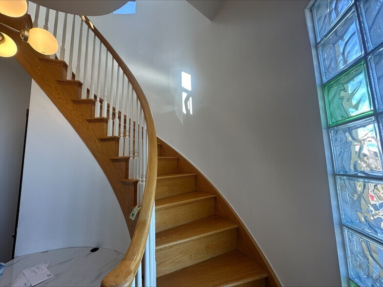 2041 Park St, Atlantic Beach, NY à louer - Photo du bâtiment - Image 3 de 4