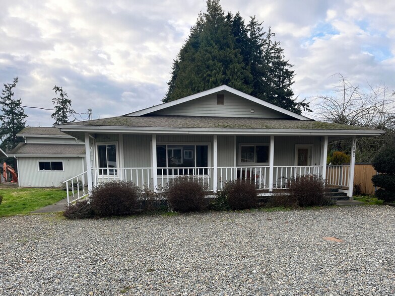 10902 59th Ave E, Puyallup, WA à louer - Photo du bâtiment - Image 2 de 6